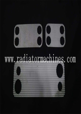 14 mm disesuaikan vertikal Stroke Transfer Panas Fin Dengan Mesin Radiator Fin