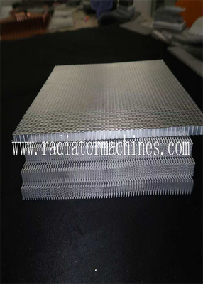 Disesuaikan Aluminium Flat Top Straight Fin / Radiator Aluminium Fin untuk Foil dan Panjang Fin Variabel