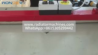 Mesin Pemotong Gergaji Sirip Atas Datar | Manufaktur Penukar Panas Presisi Tinggi | Tingkatkan Efisiensi
